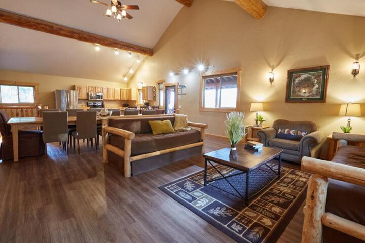 Paddle Ridge Villa West Glacier Luaran gambar