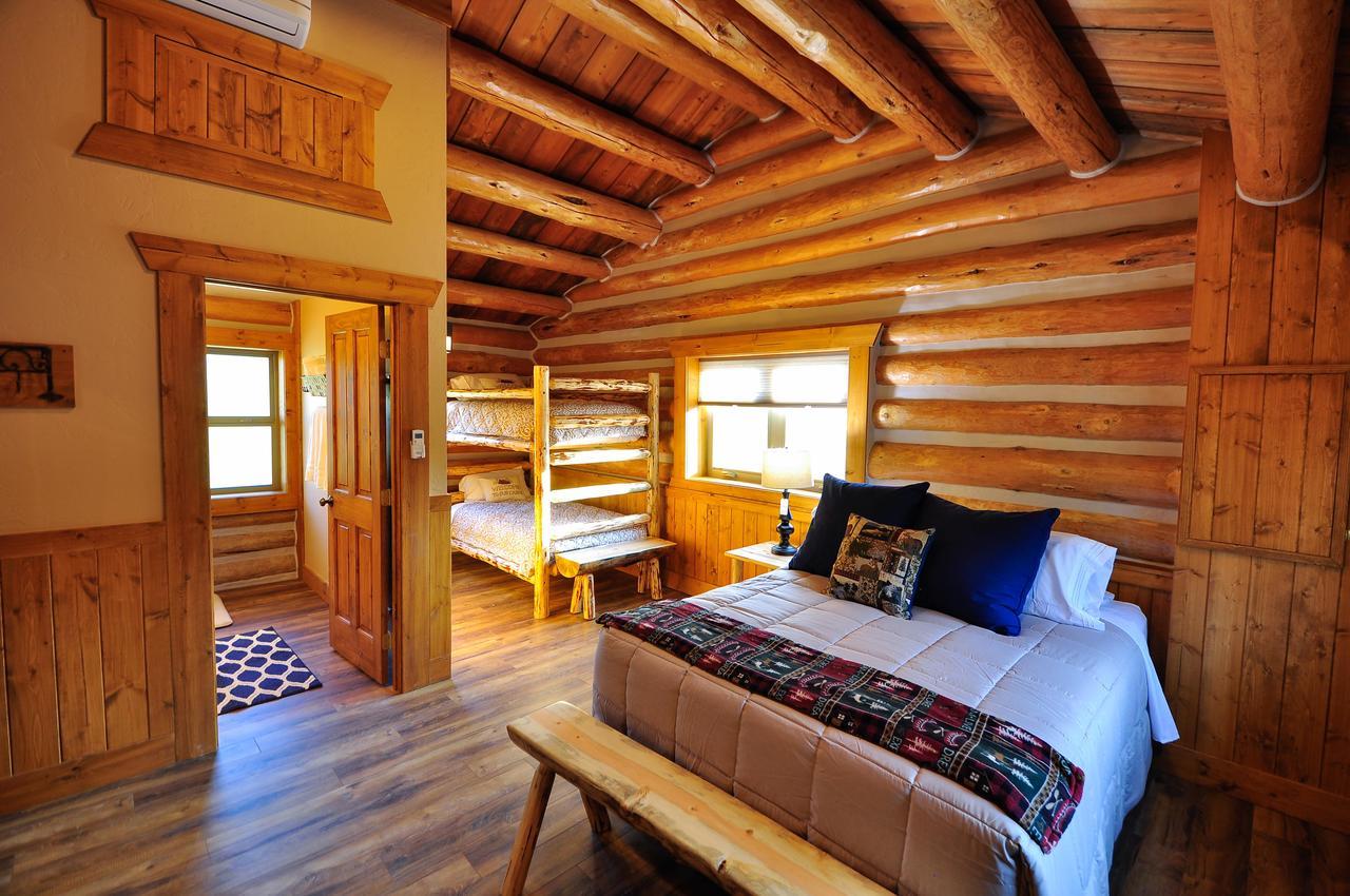 Paddle Ridge Villa West Glacier Luaran gambar